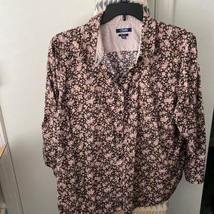 Button down shirt with 3/4 sleeve. Multi colored with black, pinks and tan.